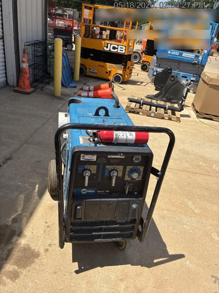 2019 MILLER ELECTRIC Bobcat 250 - Propane