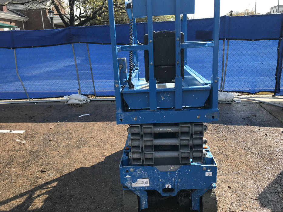 2019 Genie GS-1930 Fixed Rails with Chain Entry