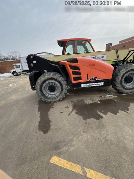 2023 JLG 1732