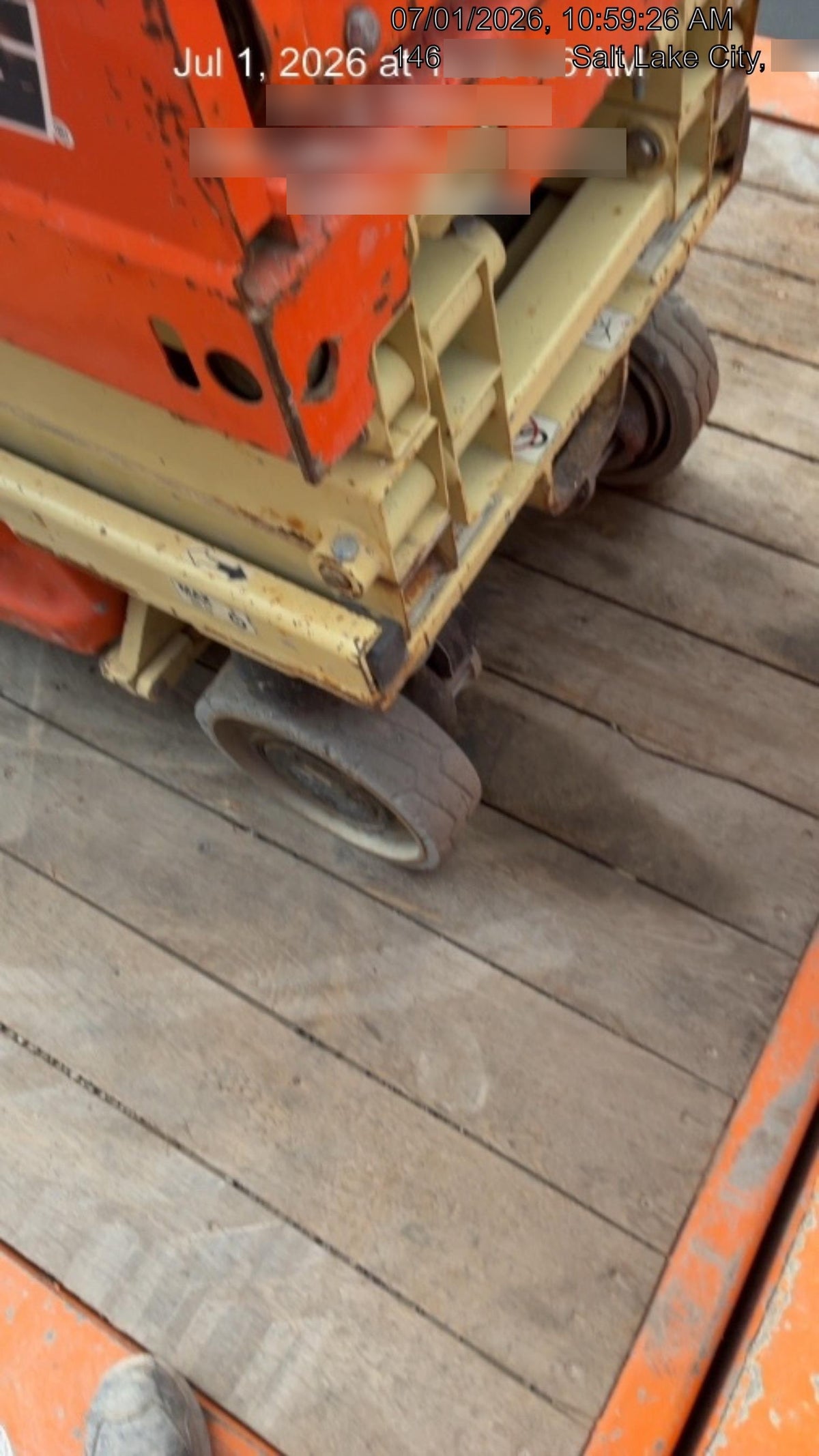 2016 JLG 1930ES
