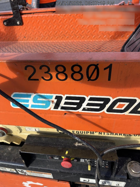 2022 JLG ES1330L