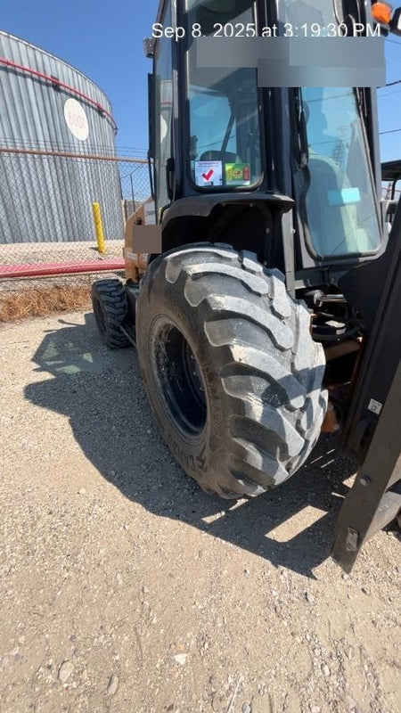2019 CASE 588H