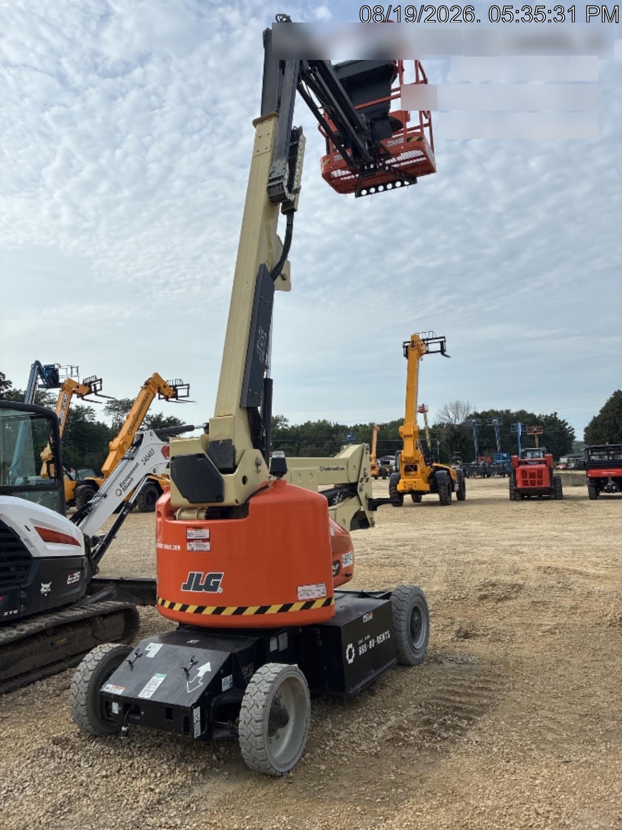 2024 JLG E400AJP Narrow