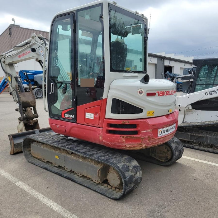 2020 TAKEUCHI TB250-2C