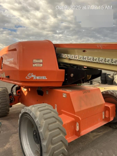 2022 JLG 660SJ
