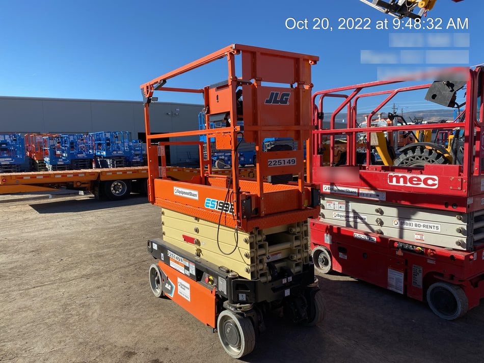 2022 JLG ES1932