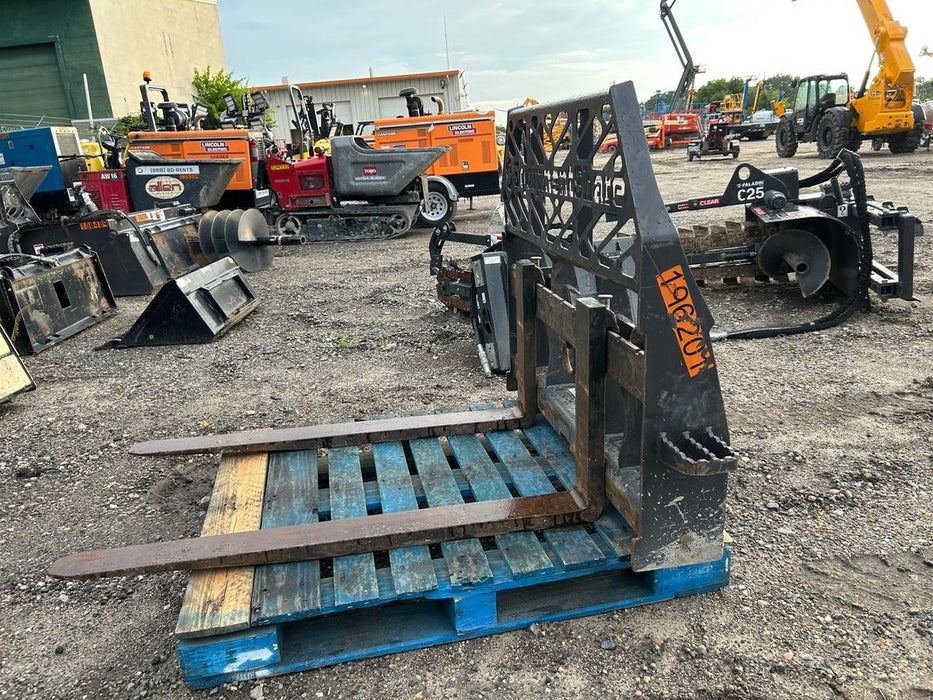 2021 PALADIN 48" Pallet Forks - Paladin