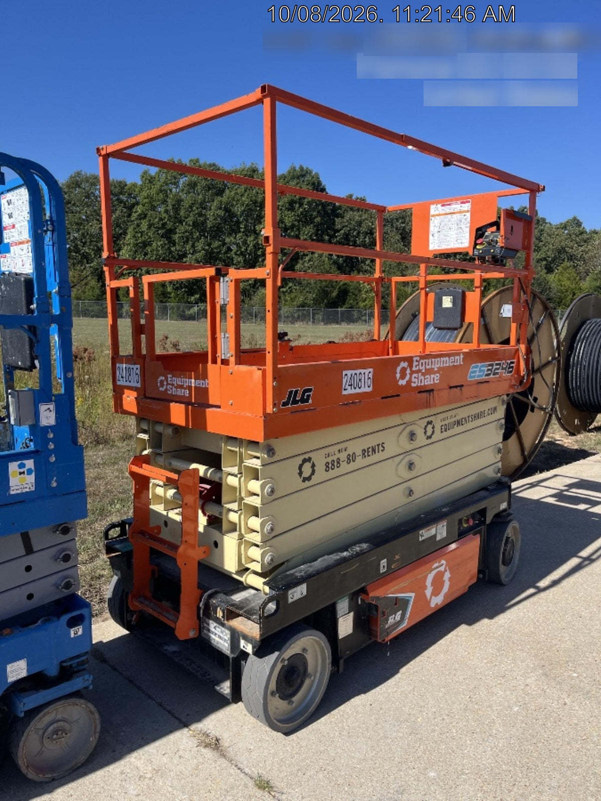 2022 JLG ES3246