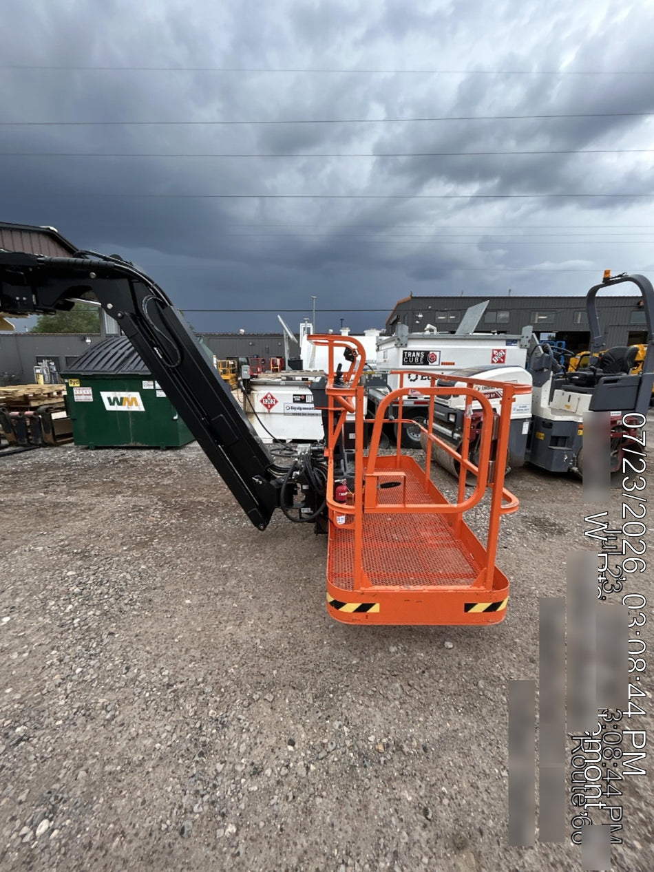 2025 JLG 660SJ