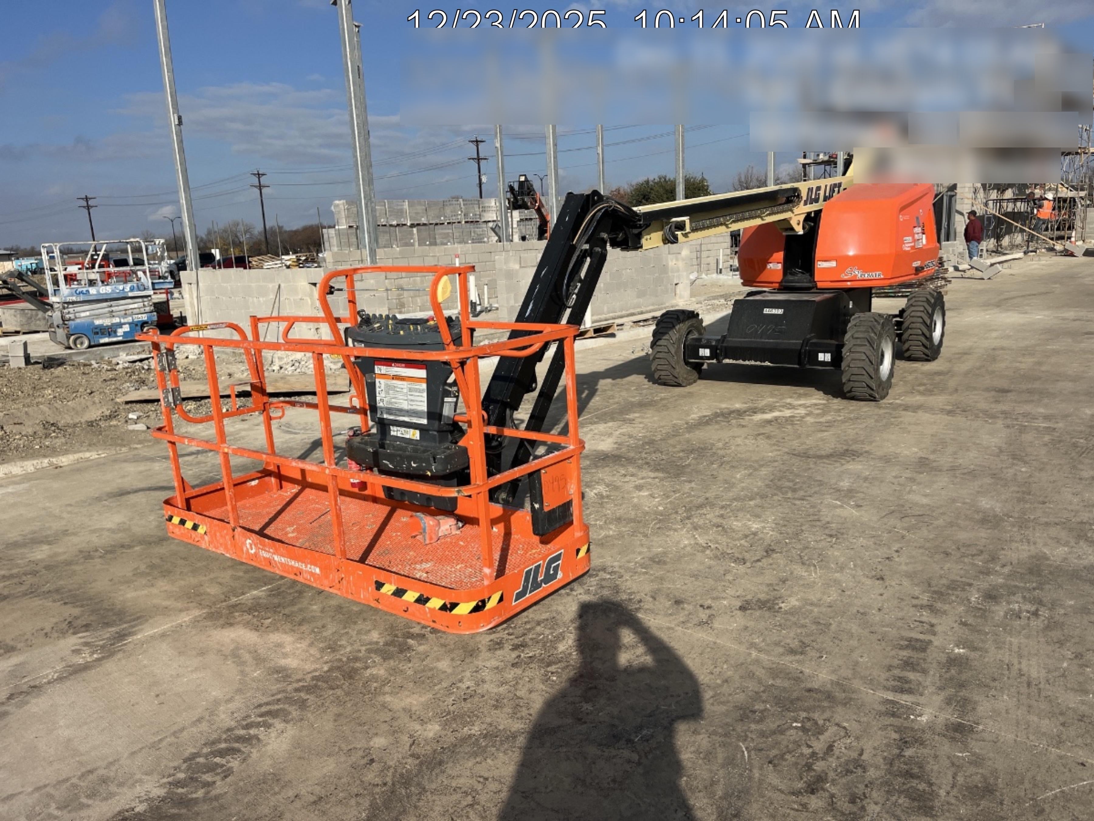 2024 JLG 460SJ