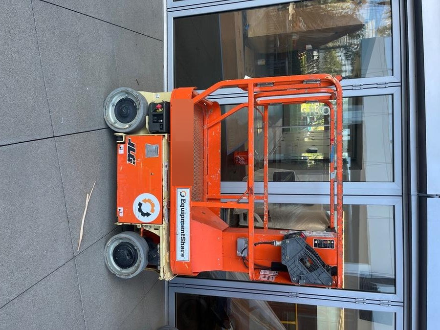 2021 JLG 1230ES