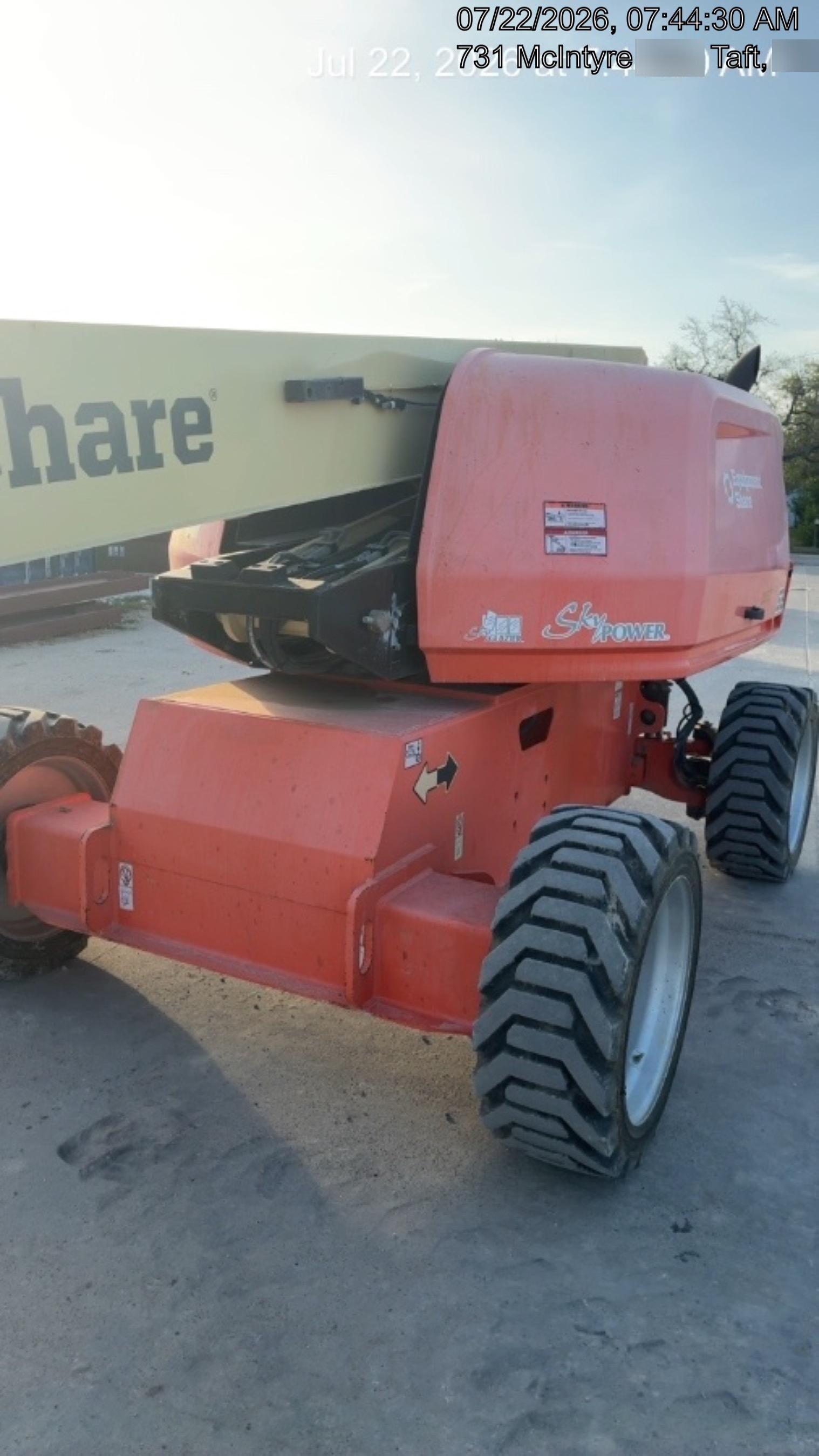 2022 JLG 660SJ