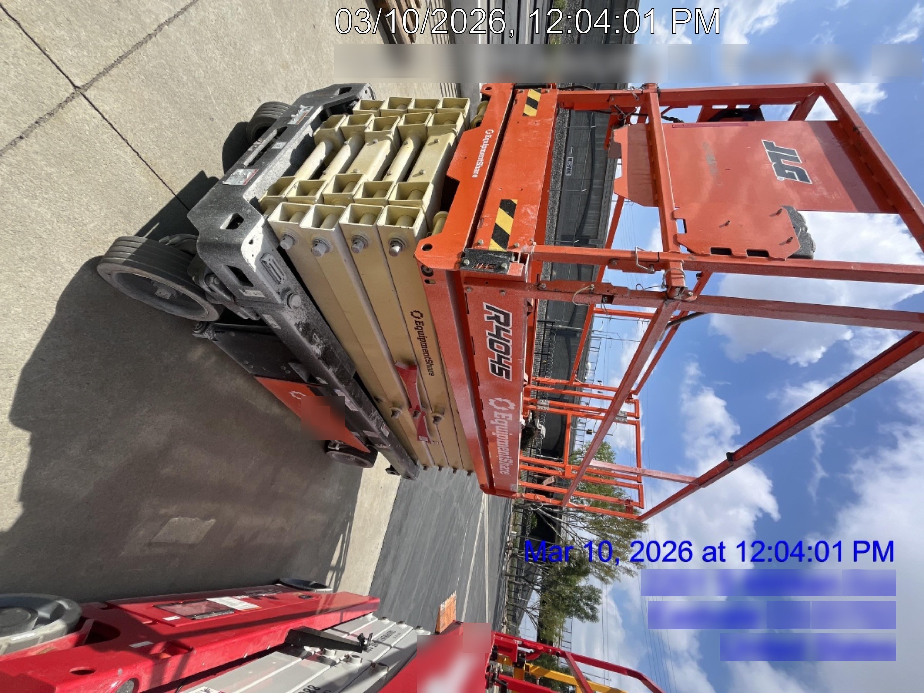 2022 JLG R4045