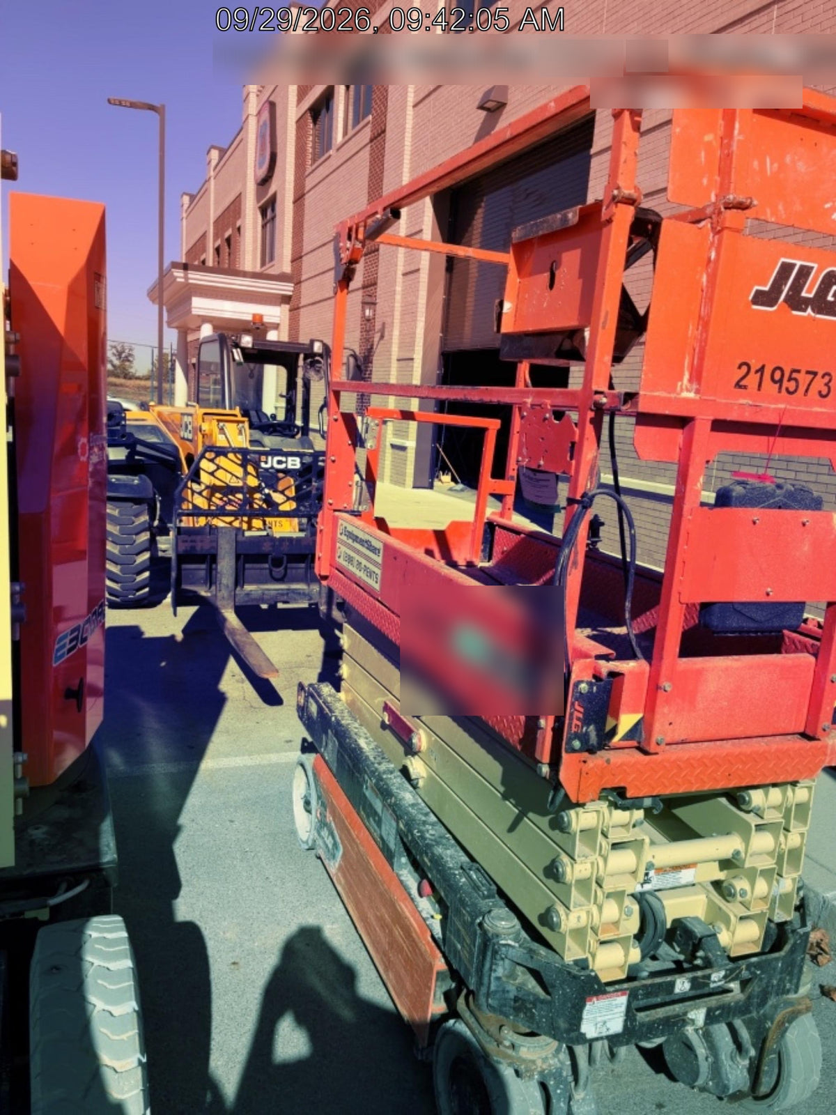 2022 JLG ES1932