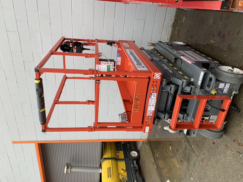 2020 Skyjack SJIII-3219 Solid NM Tires, Half height spring hinged entry gate, Dual Beacons, 800W Inverter