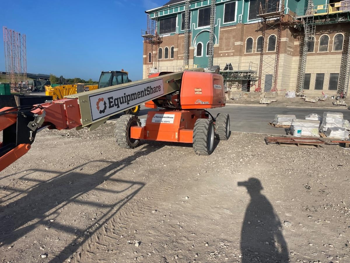 2021 JLG 660SJ