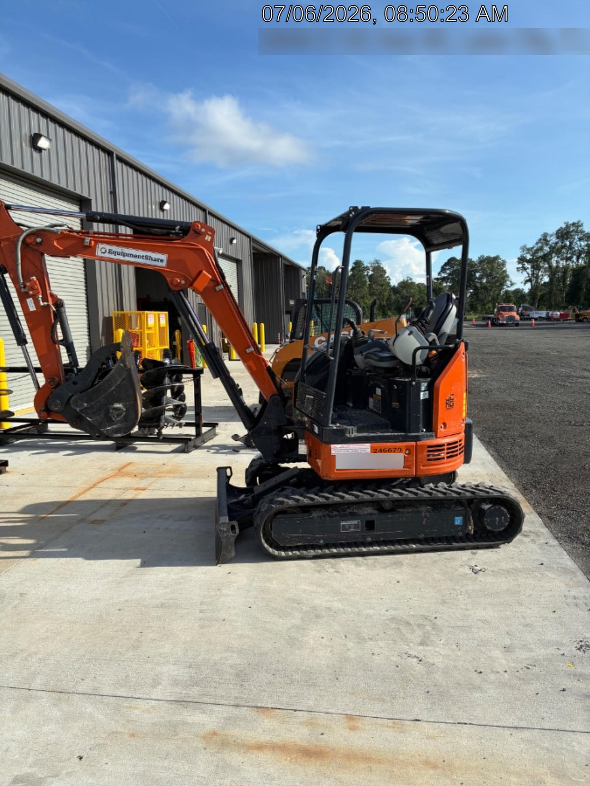 2022 HITACHI ZX26U-5N