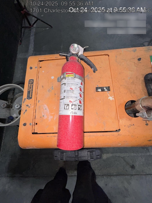 2021 Lincoln Electric Ranger 305 LPG LPG One-Pak (includes undercarriage, tank holder & tank strap) ORANGE