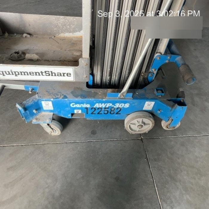 2020 GENIE AWP-30S