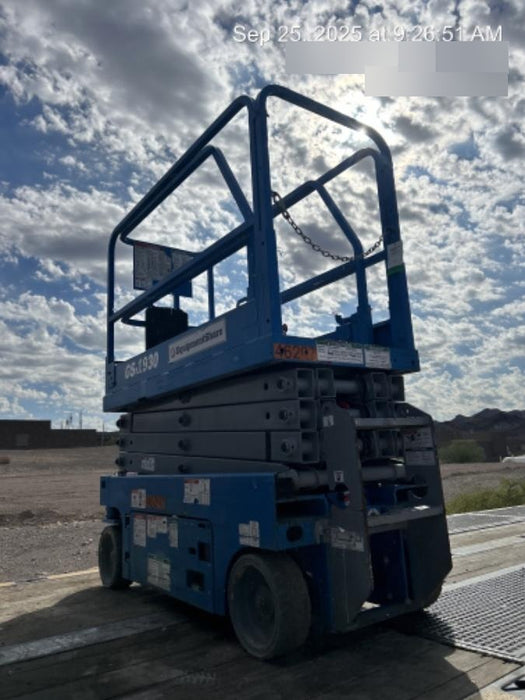 2019 Genie GS-1930 Fixed rails with chain Entry