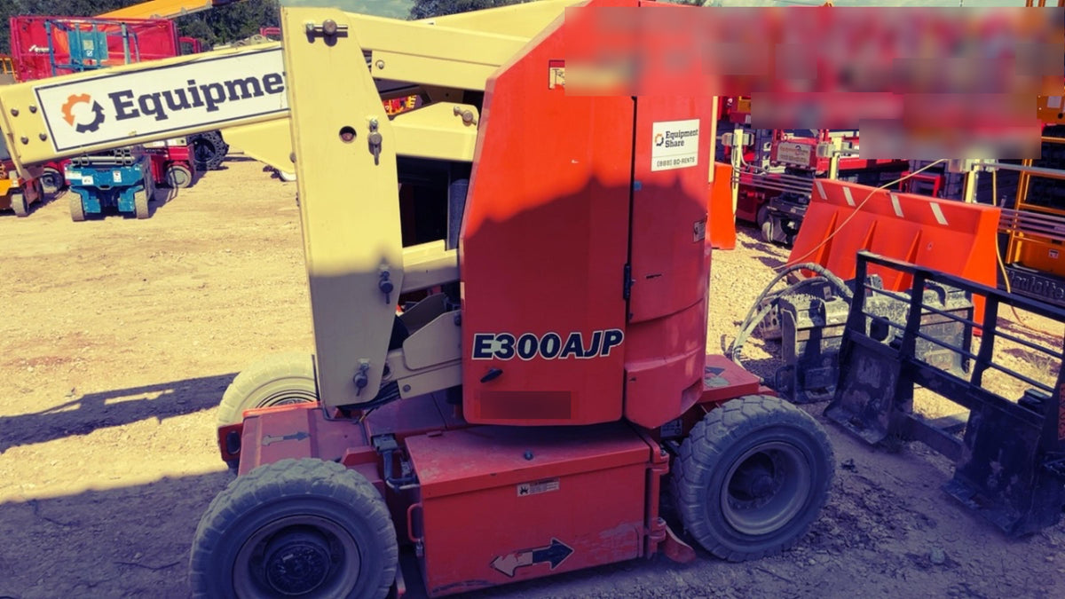 2019 JLG E300AJP
