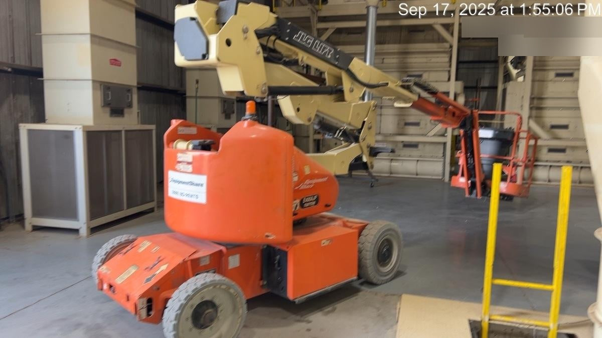 2020 JLG E400AJPN