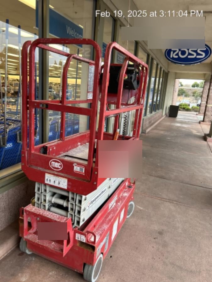 2020 MEC 1330SE Solid NM Tires, Steel Swing out Doors, LCS, Beacon, 900W Inverter