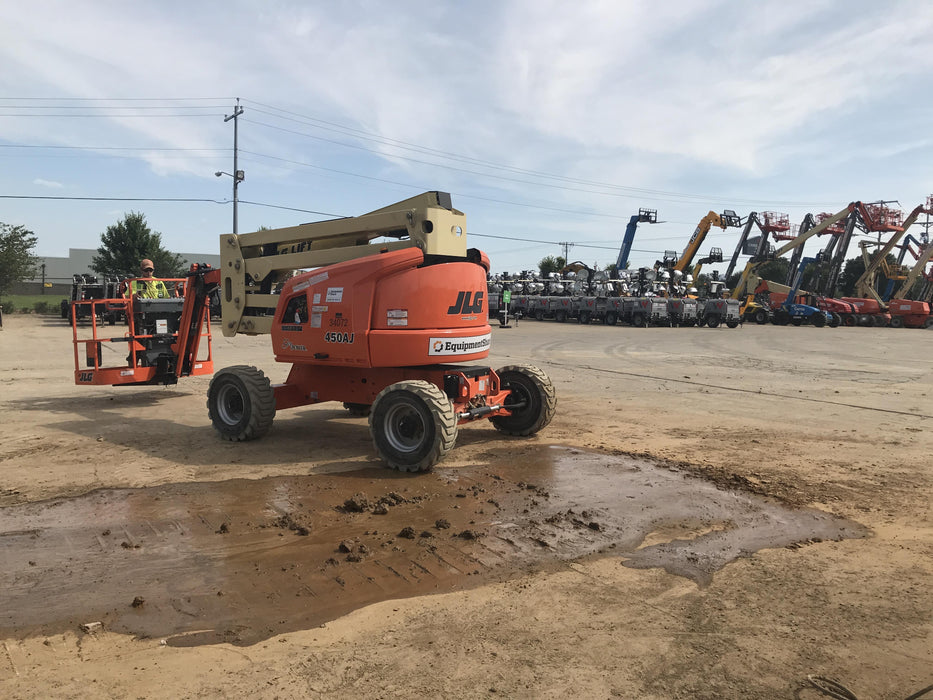 2019 JLG 450AJ