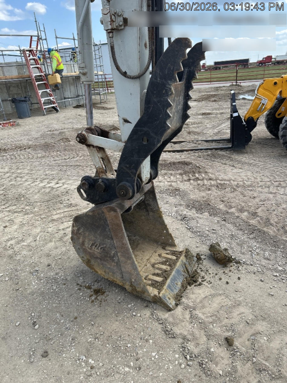 2024 TAKEUCHI TB250-2CR