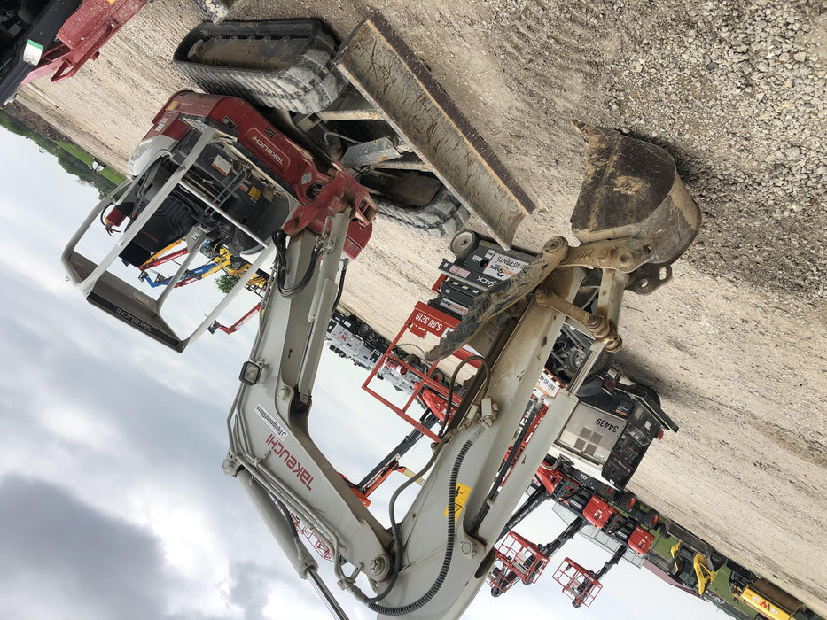 2019 TAKEUCHI TB260