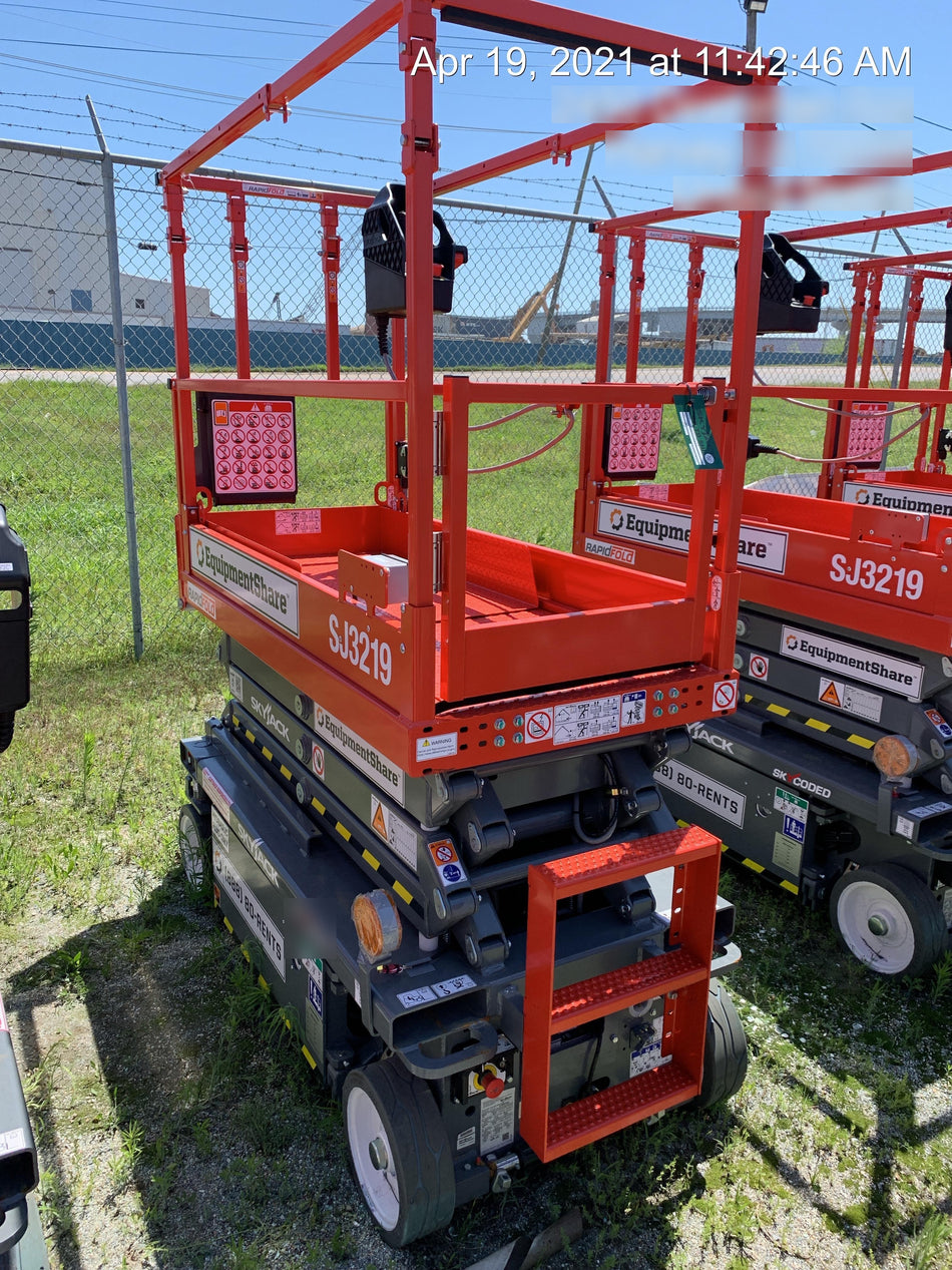 2021 SKYJACK SJ3219
