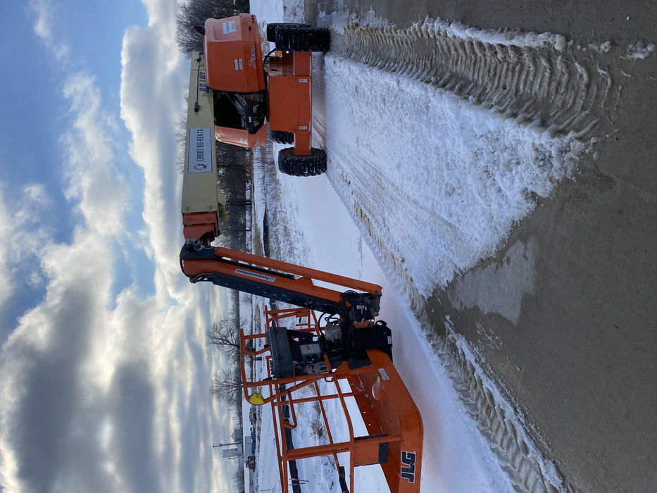 2019 JLG 660SJ
