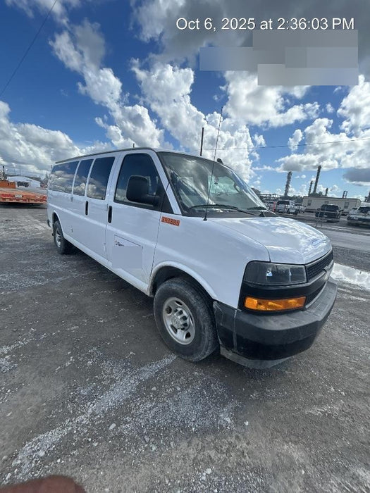2023 CHEVROLET Express Van - Rental