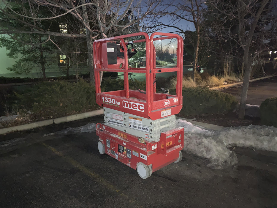 2020 MEC 1330SE Solid NM Tires, Steel Swing out Doors, LCS, Beacon, 900W Invertor