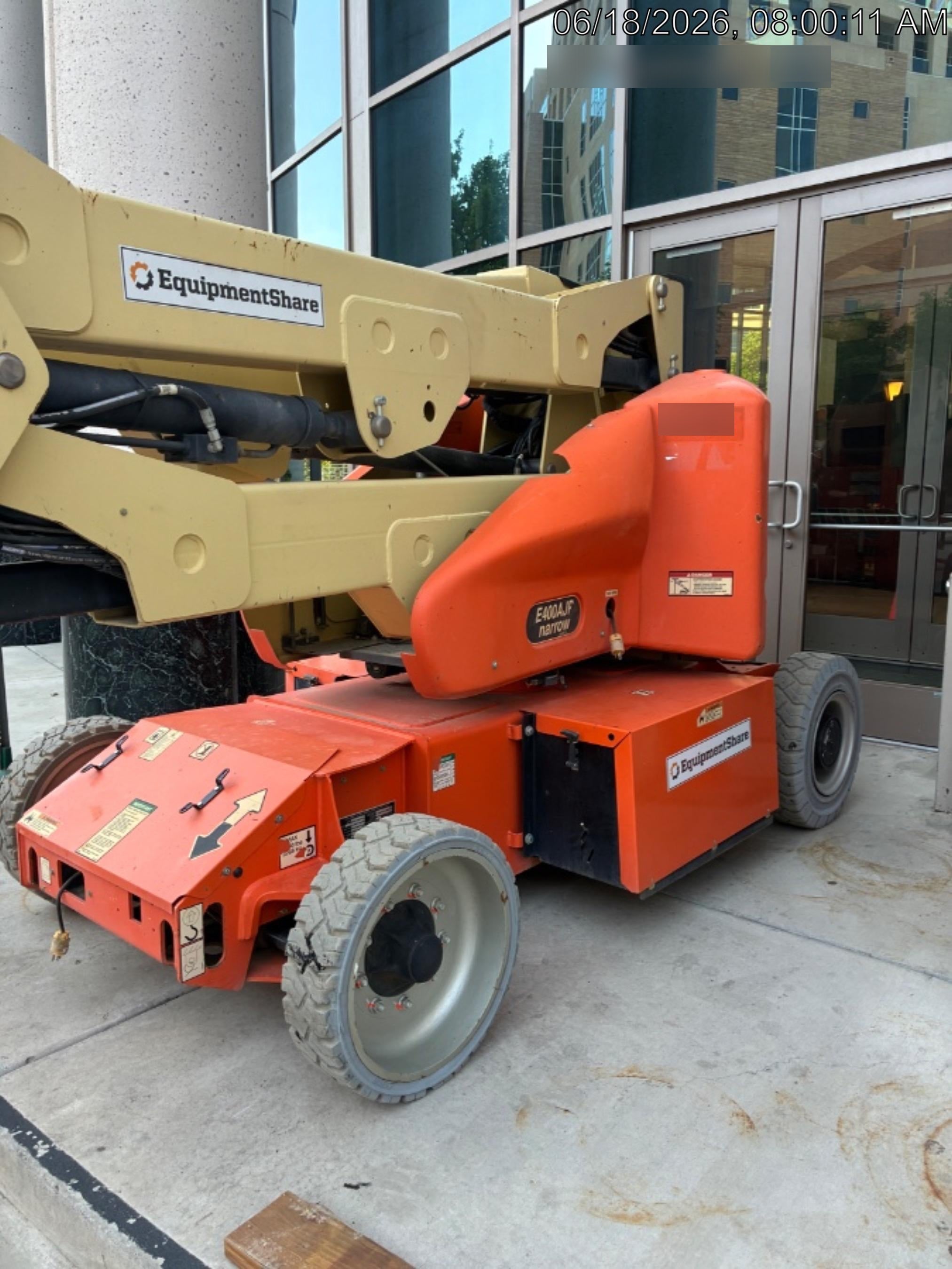 2019 JLG E400AJPN