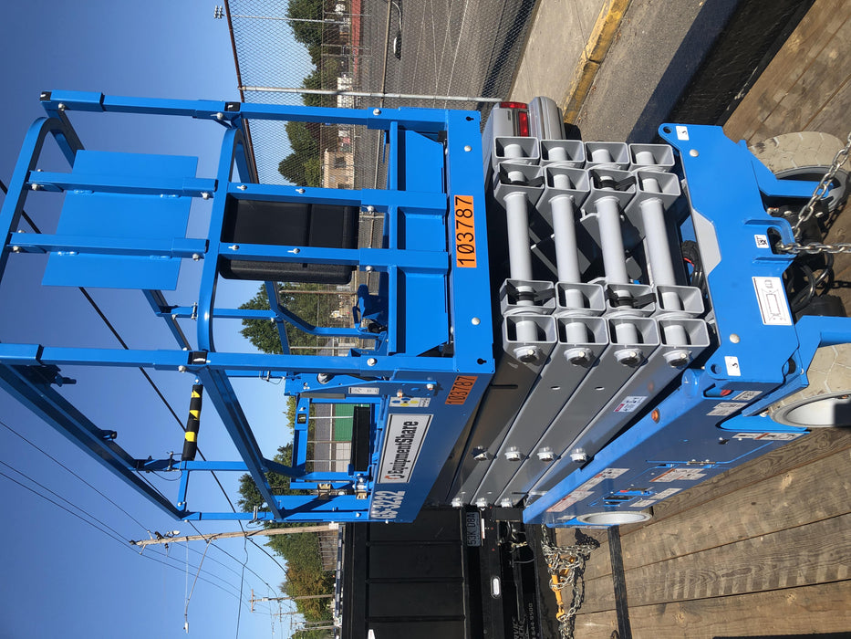 2020 Genie GS-3232 Standard, Folding half height swing gate, 800W Inverter