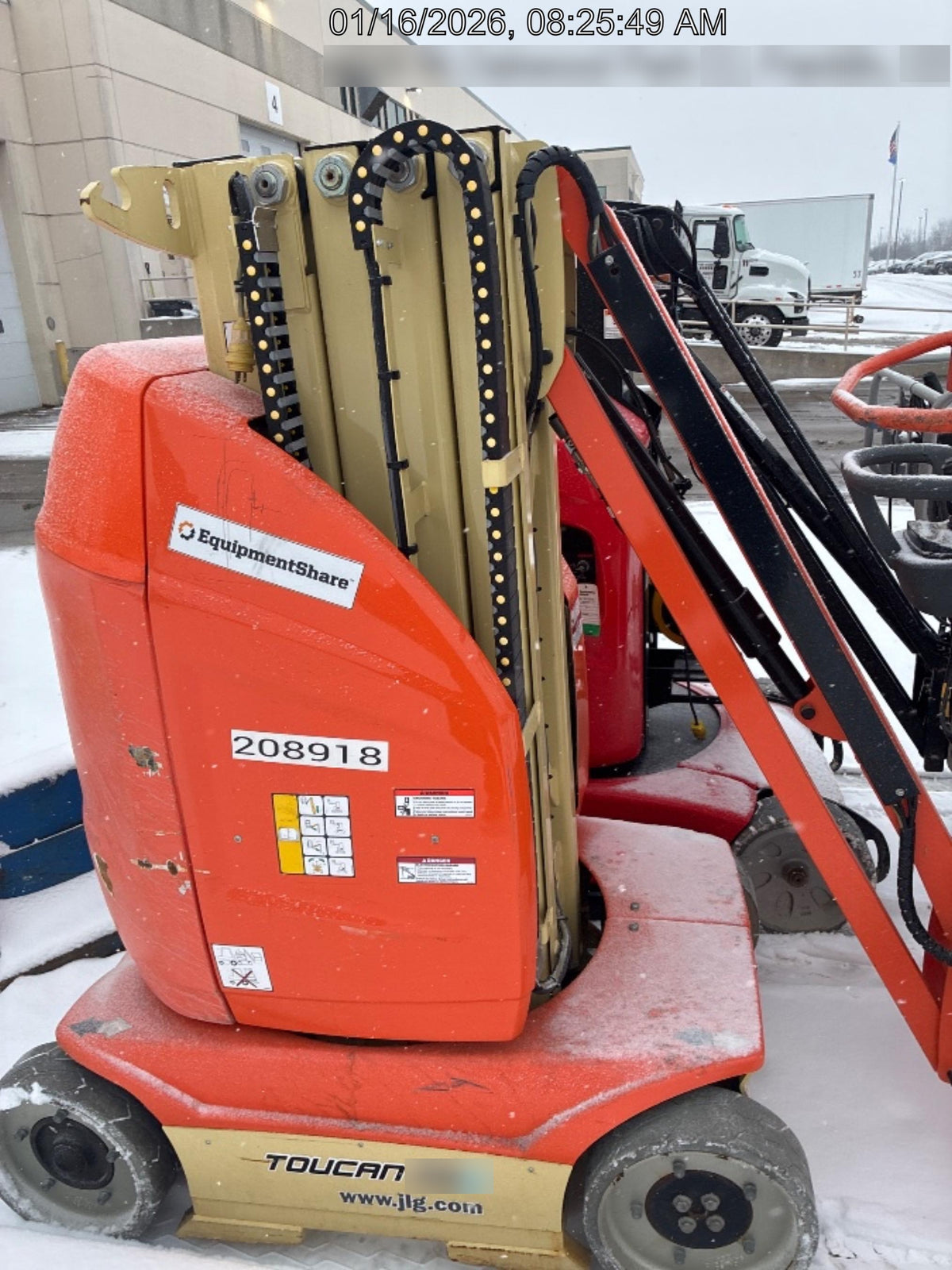 2022 JLG 26E