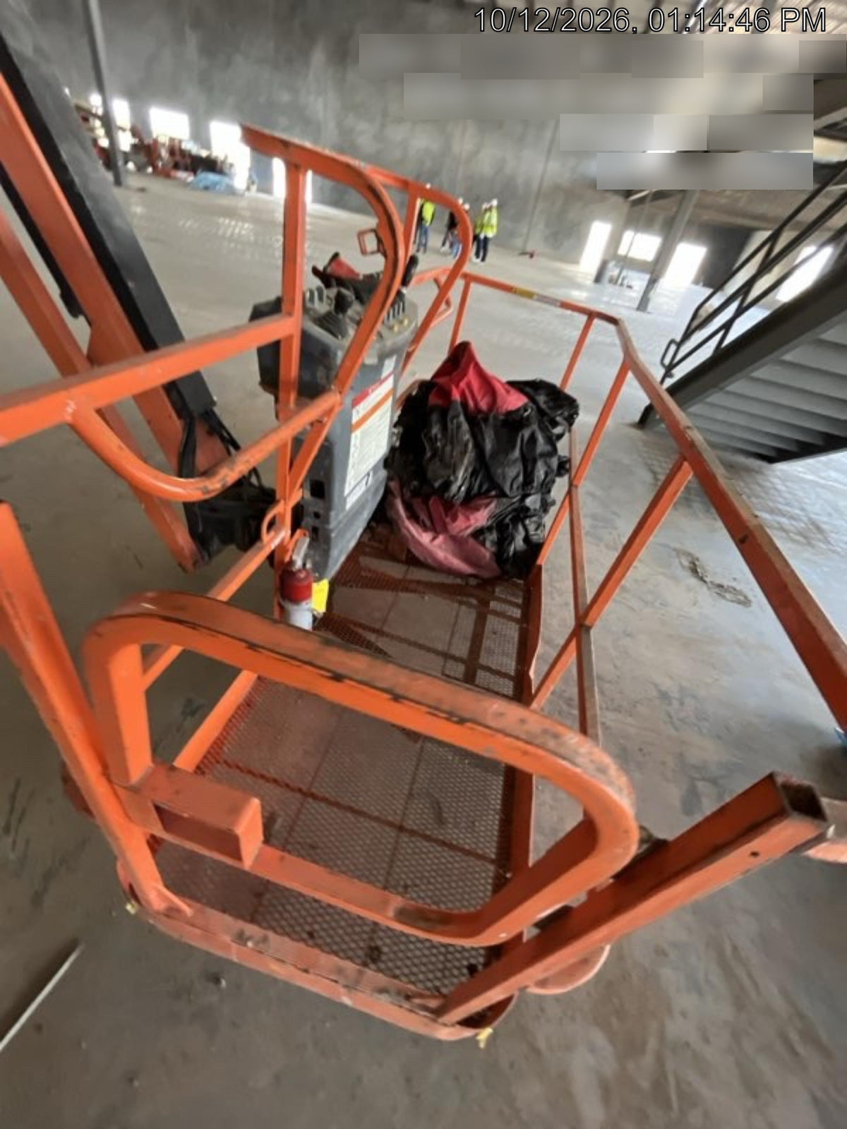 2017 JLG 660SJ