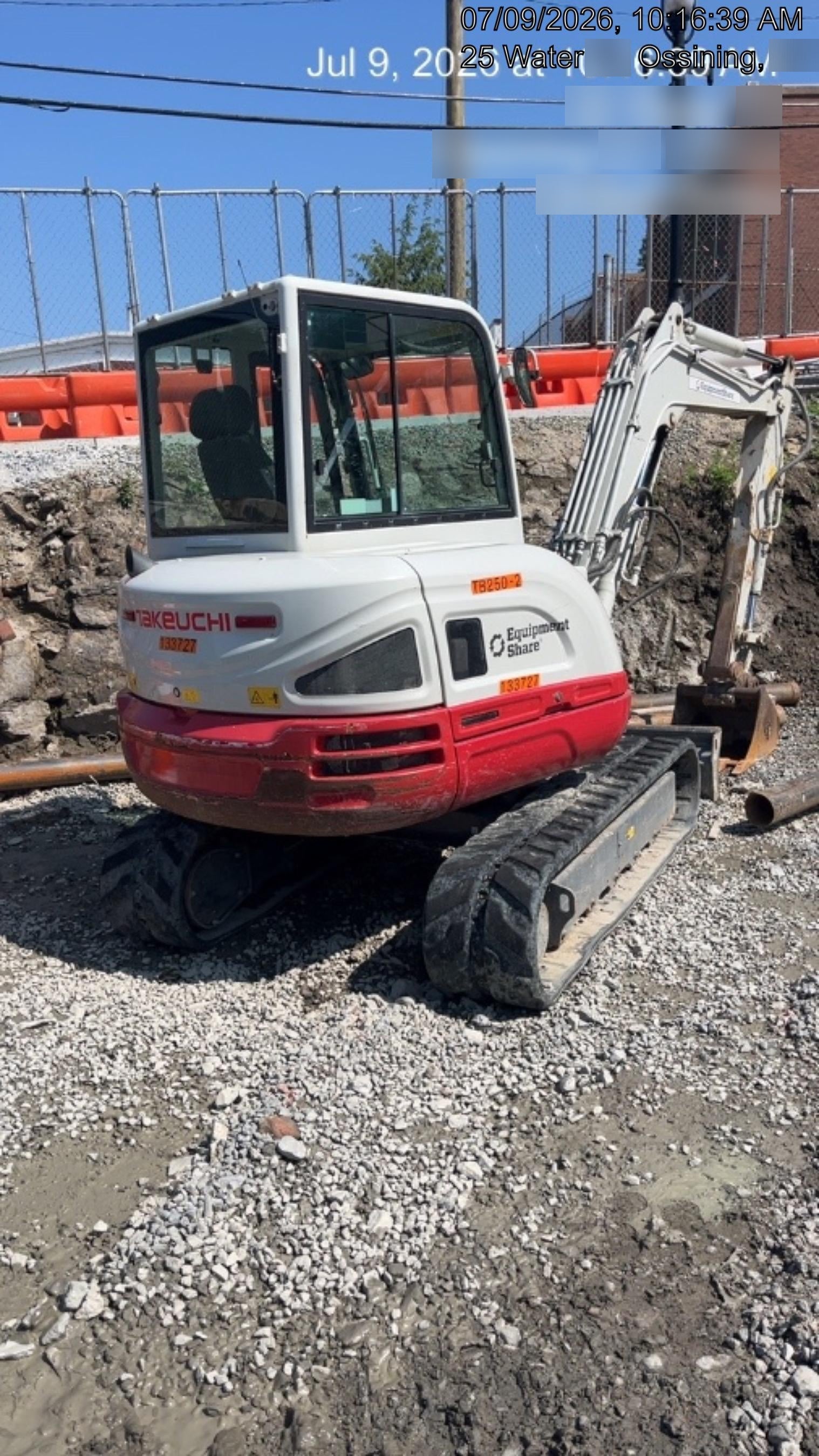 2020 TAKEUCHI TB250-2C