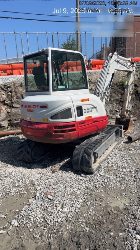 2020 TAKEUCHI TB250-2C