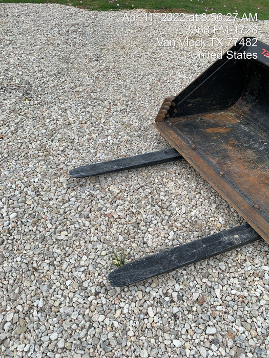 2022 ARROW MATERIAL HANDLING 60" Pallet Forks - Arrow