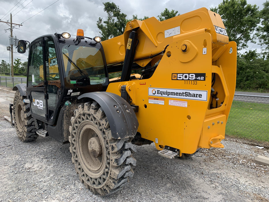 2020 JCB 509-42 Cab/Heat/Air, Solid Tires, Work Lights, Beacon, Aux Hydraulics, Back up Alarm, Lifting Eye, ES Decals