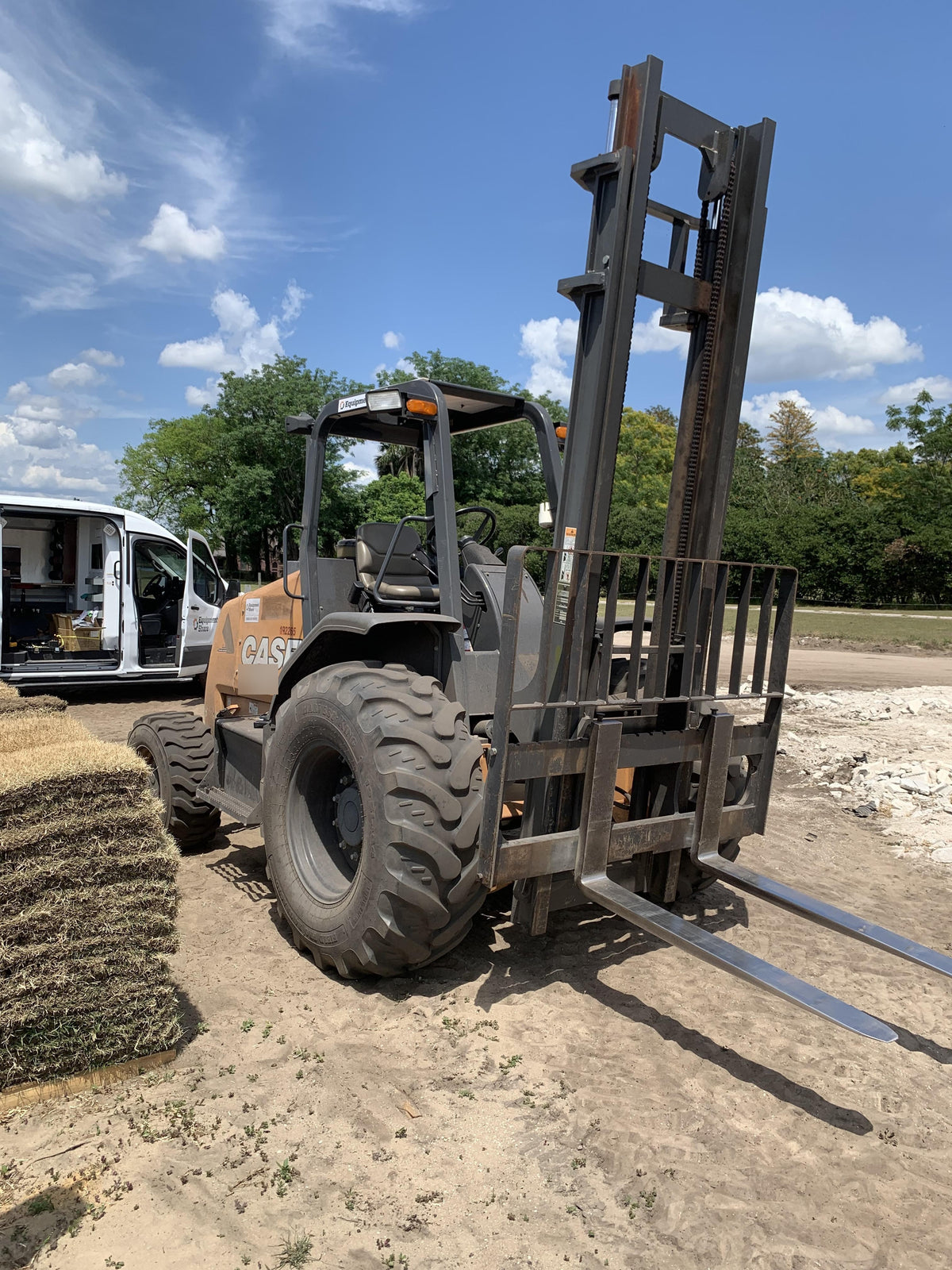 2018 CASE 586H