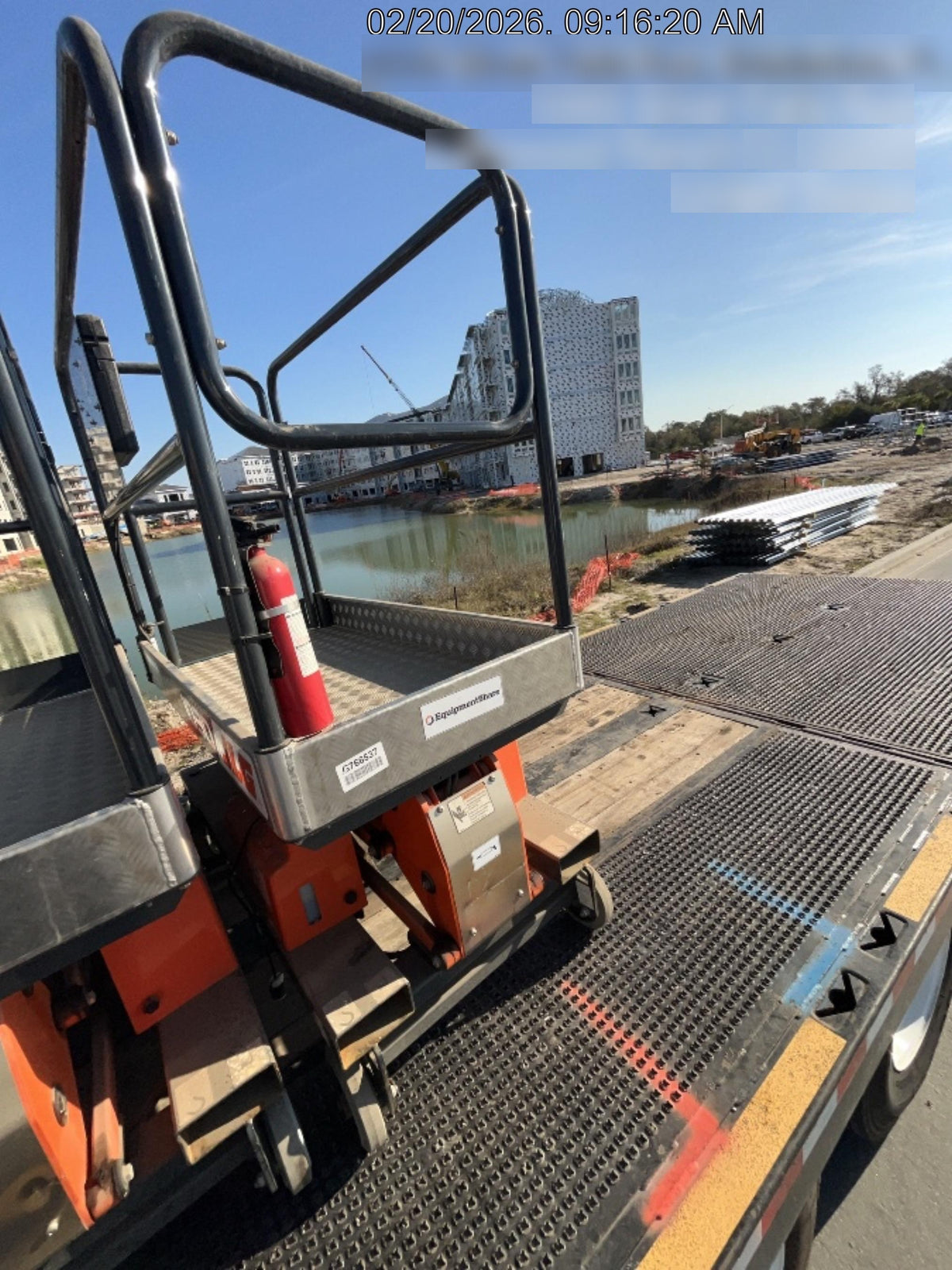 2023 JLG 1030P