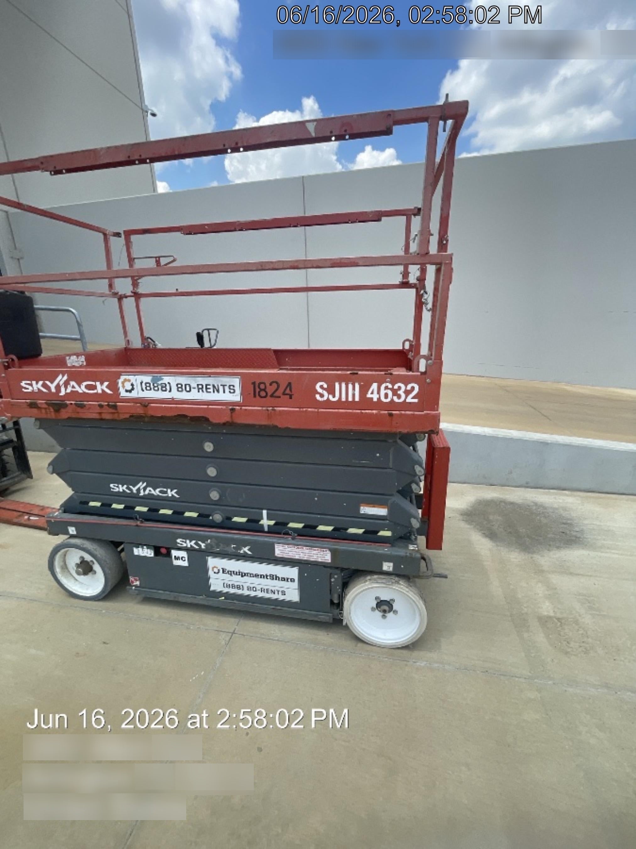 2016 Skyjack SJIII-4632 Skyjack SJ4632 Scissor Lift
