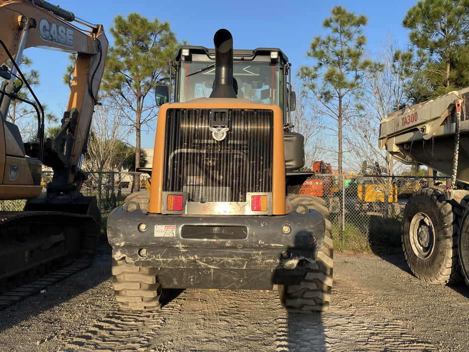 2019 Case 621G CLOSED CAB, 1 FUNCTION, JRB 416 STYLE HYD COUPLER