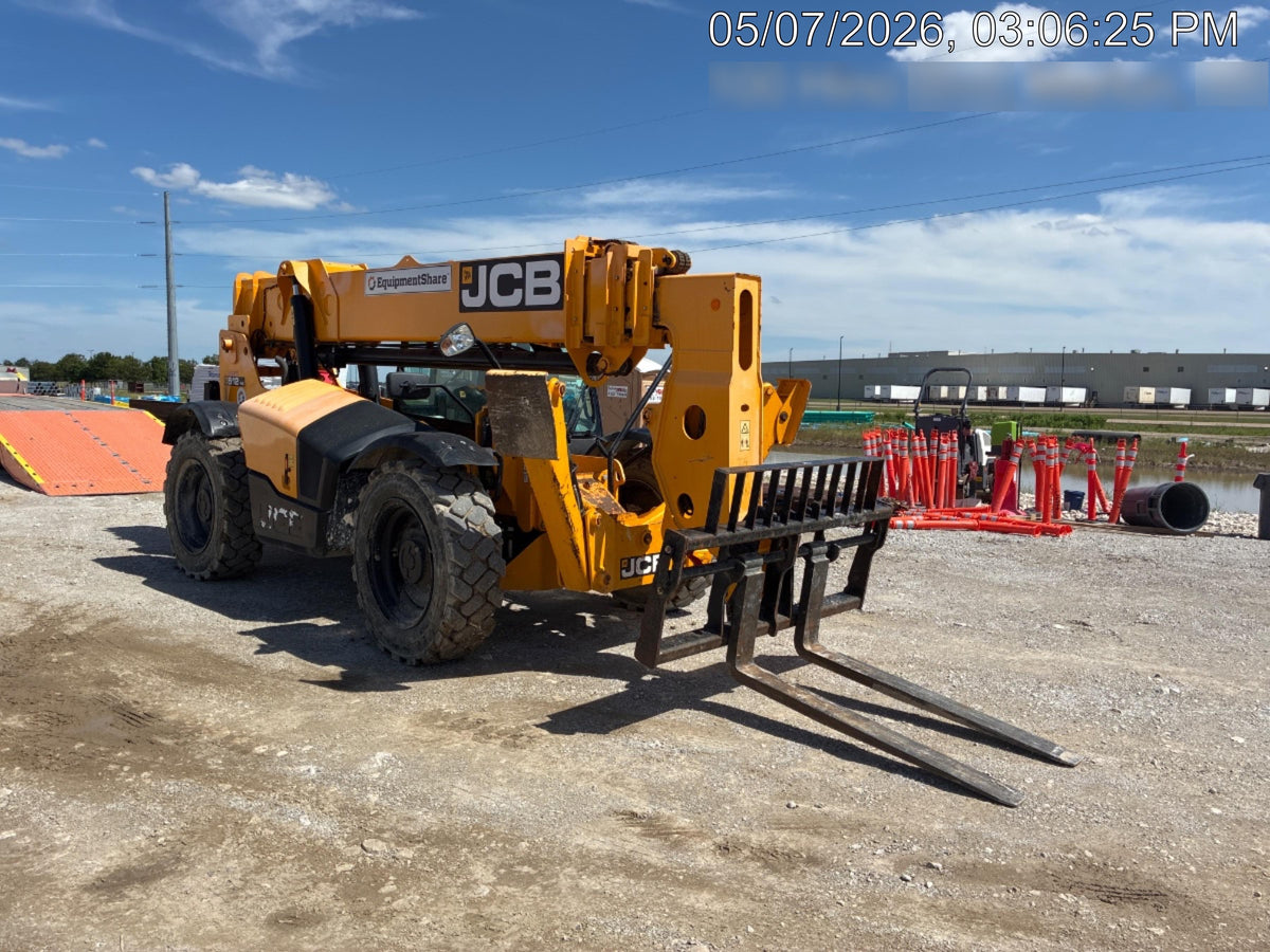 2022 JCB 512-56