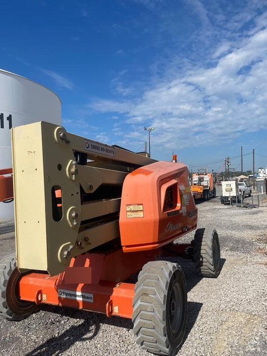 2019 JLG 450AJ