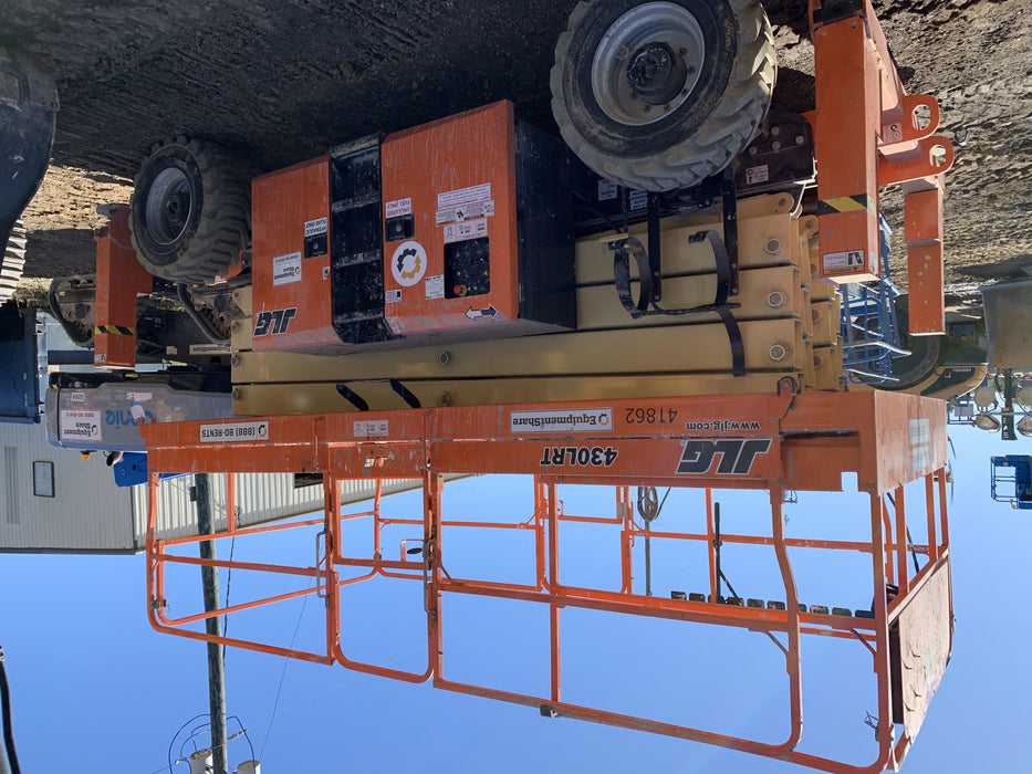 2019 JLG 430LRT