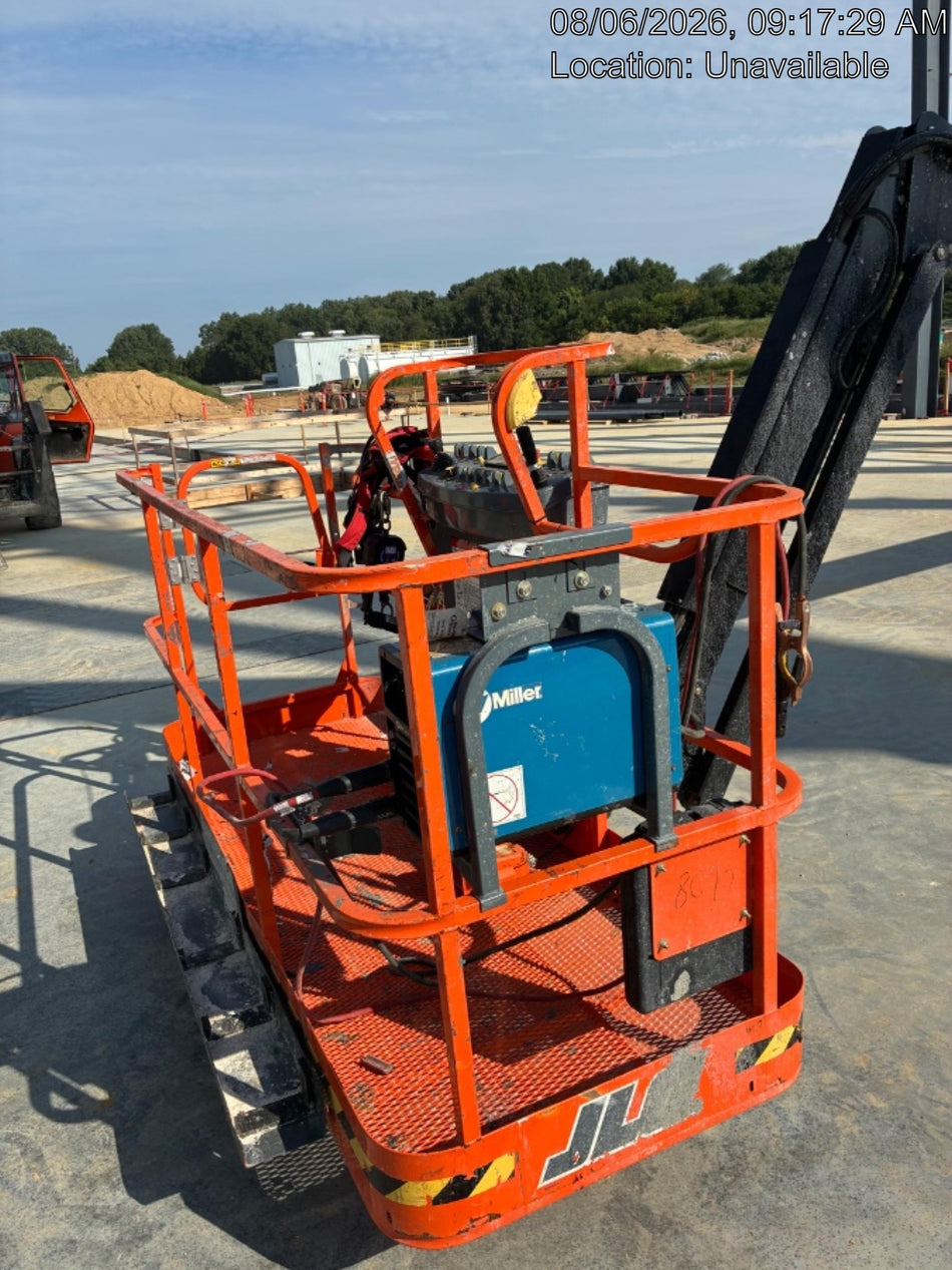 2025 JLG 800AJ